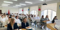 Студенты-медики приняли участие в ярмарке вакансий - Гайский городской округ